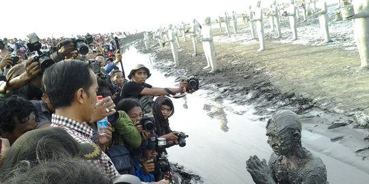 Ganti rugi korban lumpur, pemerintah beli aset Lapindo