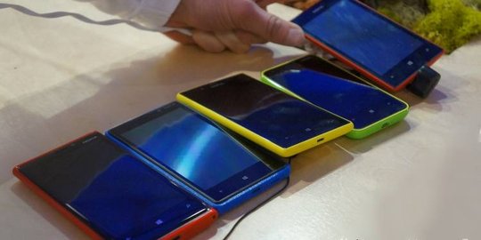 Smartphone murah Lumia bakal hadir di Indonesia
