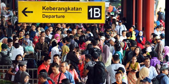 tersembunyi pasang cctv cara pasang wanita  Cukai Bandara toilet bantah merdeka.com  CCTV Soetta di