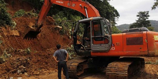 Hujan, tiga kecamatan di Karangasem Bali dilanda longsor