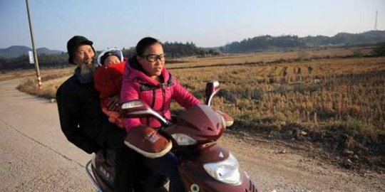 china nikahi wanita 50 tahun lebih muda rev6