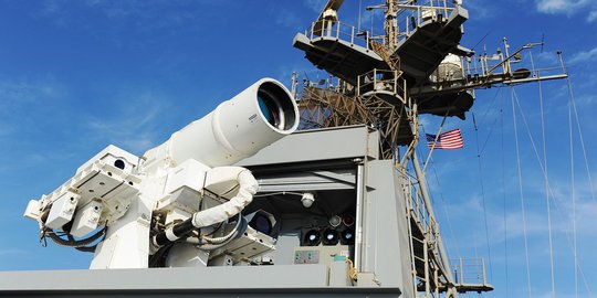 Kecanggihan senjata laser milik AS, sinarnya bisa bakar drone
