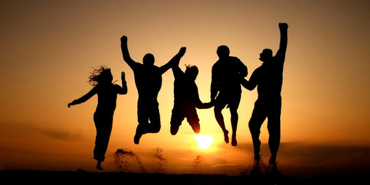 Hal-hal yang sering dibicarakan pria saat hang out bareng