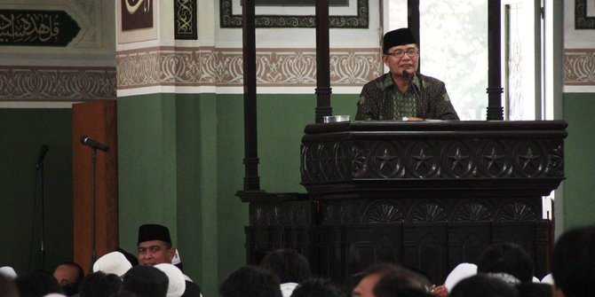 DPRD DKI Akan Tingkatkan Kesejahteraan Guru Ngaji | Merdeka.com