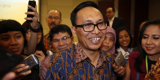 Wajah sumringah Arif Wibowo ditunjuk jadi Dirut Garuda Indonesia