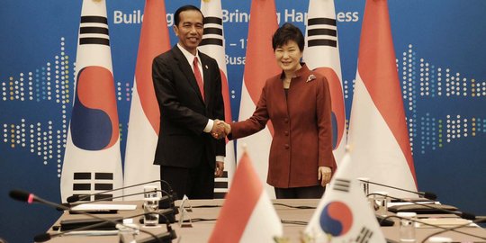 Jokowi sebut beli kapal selam dari Korsel untuk agenda maritim