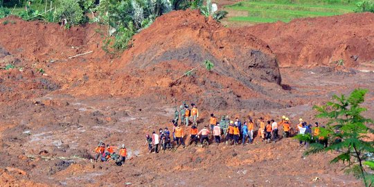 Kondisi terkini dan proses pencarian korban longsor Banjarnegara