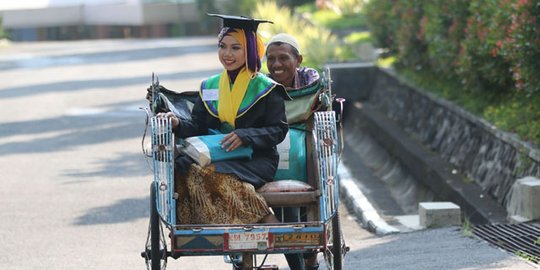 Di tengah keterbatasan, perjuangan orang-orang ini bikin terharu