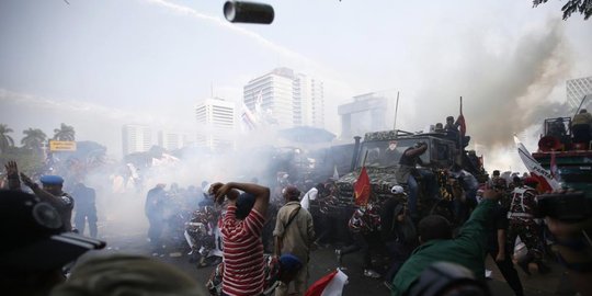 Foto rusuh pendukung Prabowo jadi foto terbaik di media Inggris