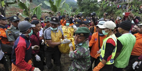 Menko Puan: Uang duka longsor Banjarnegara Rp 5 juta per jiwa
