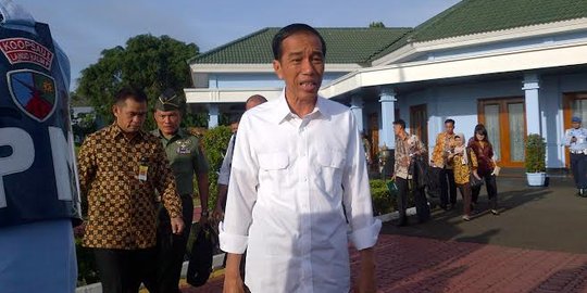 Jokowi blusukan ke perbatasan RI-Malaysia, hadiri Hari Nusantara