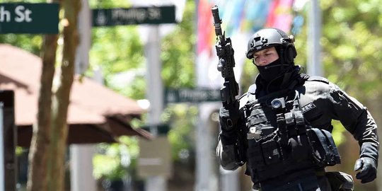 Sniper & tim antiteror siap serbu ISIS dalam kafe di Sydney