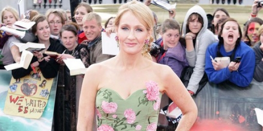 Awas, J.K. Rowling hadir dengan karya sihir terbarunya 