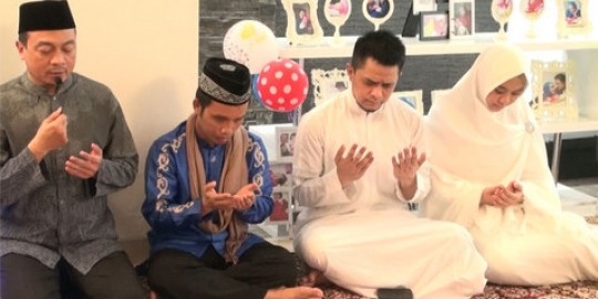 Akikah, Oki Setiana Dewi tak lupakan anak yatim