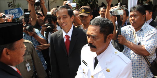 Rudy ingatkan Jokowi tak terpancing survei layak jadi ketum PDIP