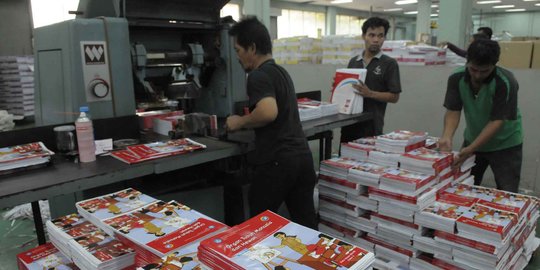 Pejabat Kemendikbud Malang diduga korupsi buku kurikulum 2013