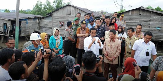 Antusias warga perbatasan sambut kunjungan Jokowi di Tarakan