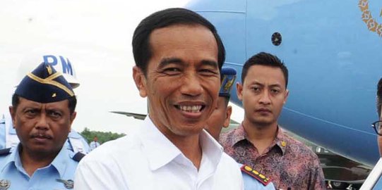 4 Aksi tak terduga Presiden Jokowi saat 'blusukan'