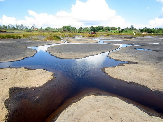 tierra de brea trinidad