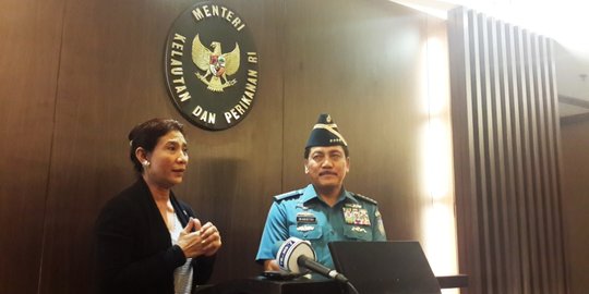 Keakraban Menteri Susi dengan anak SD, dubes sampai perwira TNI