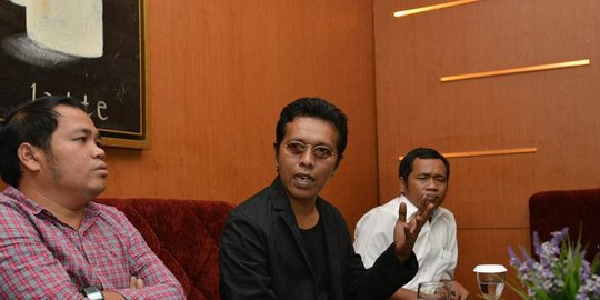 siang adian laporkan koran tempo ke dewan pers rev1