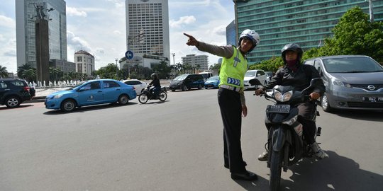 Hari ini, polisi catat pelat nomor motor lintasi Thamrin