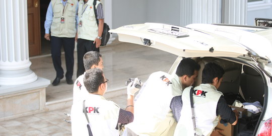 Penyidik KPK rekonstruksi kasus suap bos Sentul City