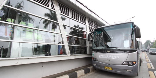 Ada petugas gadungan di Lebak Bulus, Transjakarta buat selebaran