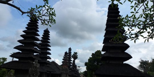 ngeseks di pura dikenai denda rp 20 juta rev2