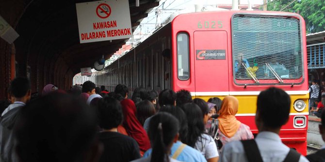 cerita seram perjalanan malam Hantu Terseram Di Kereta Aneh Dan Misterius