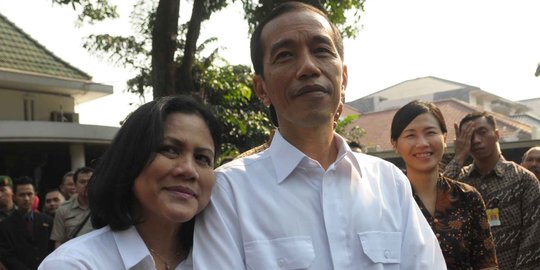 Presiden Jokowi dan Ibu Negara hadiri peringatan Hari Ibu
