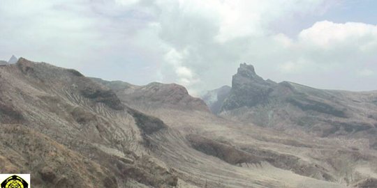 Curah hujan tinggi, wisatawan Gunung Kelud dibatasi