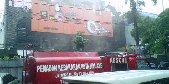 NAV Karaoke di Langsep Malang terbakar
