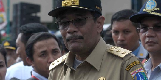 Pilih naik motor, Djarot akan lelang Lexus bekas Fauzi Bowo