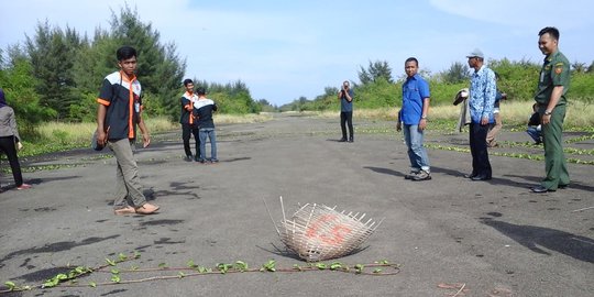 Sudah 8 tahun, bandara di Pulau Panjang mangkrak tak terurus