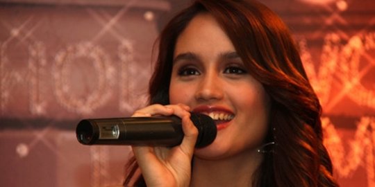 gemulai di depan kamera, 6 artis ini berprestasi di olah raga