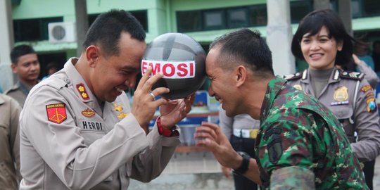 Amankan Natal di Jakarta, TNI-Polri patroli naik motor boncengan