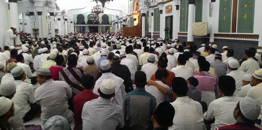 10 Tahun Tsunami Aceh, ribuan jemaah larut dalam doa dan zikir