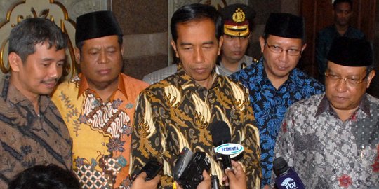 Ini 4 dampak langsung jika dana Bansos disikat Jokowi