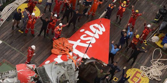 UPDATE TERKINI: Evakuasi korban AirAsia QZ8501