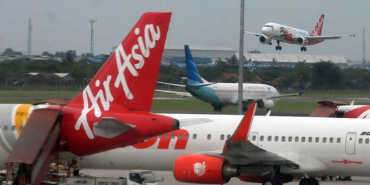 Serpihan benda diduga AirAsia di Pulau Belinyu berukuran 4 meter