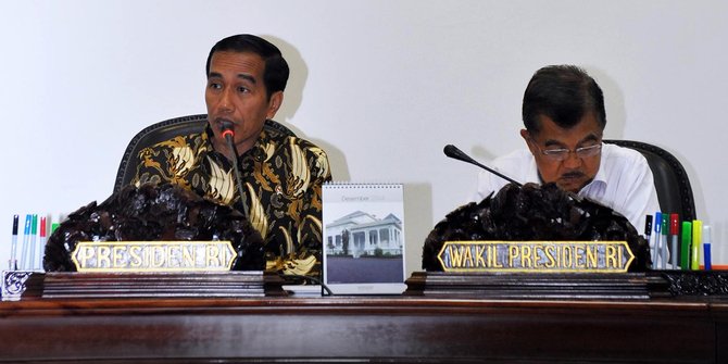 Jokowi akan rombak manajemen BUMN bidang industri pertahanan