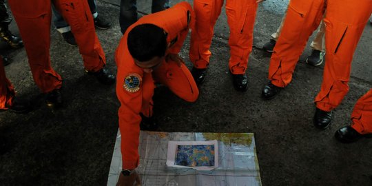 Menlu selektif terima tawaran asing cari AirAsia QZ8501