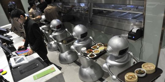 Mau dilayani 30 robot canggih, datang ke resto ini!