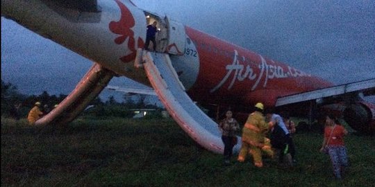 AirAsia tergelincir keluar jalur di Kalibo, Filipina