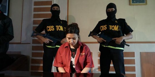 asal thailand sisipkan sabu di kemaluan rev2