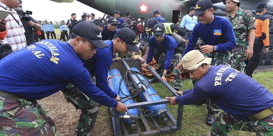 Cari AirAsia di bawah laut, TNI AL siapkan peralatan selam