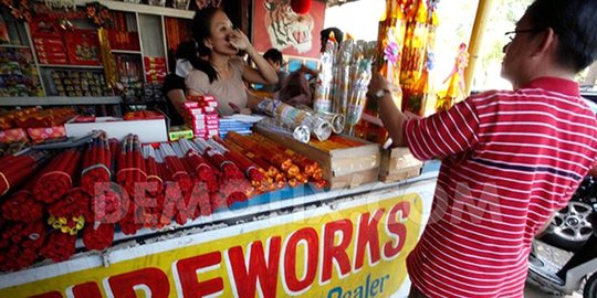 2014 perayaan liar sebabkan ribuan orang luka parah di filipina rev1