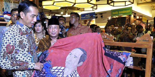Pagi ini, Jokowi buka perdagangan di Pasar Tanah Abang dan BEI