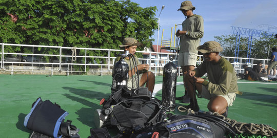 Cari AirAsia, 47 penyelam tambahan bergabung ke KRI Banda Aceh